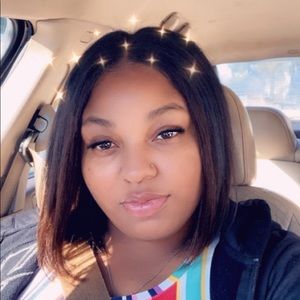 Meet your Posher, Monica